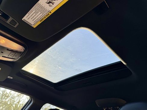 Used 2023 Dodge Durango R/T image 12