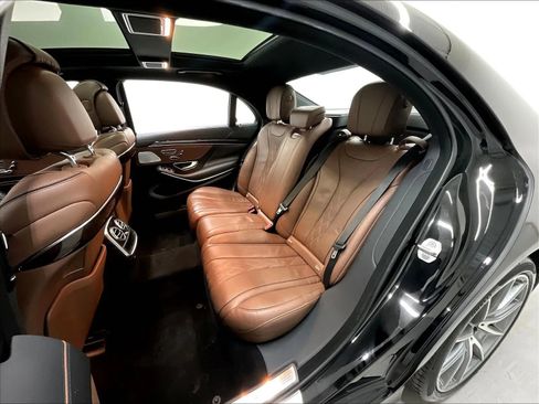 Used 2018 Mercedes-Benz S 560 4MATIC Sedan image 14