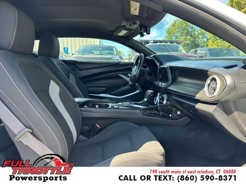 Used 2016 Chevrolet Camaro SS image 14