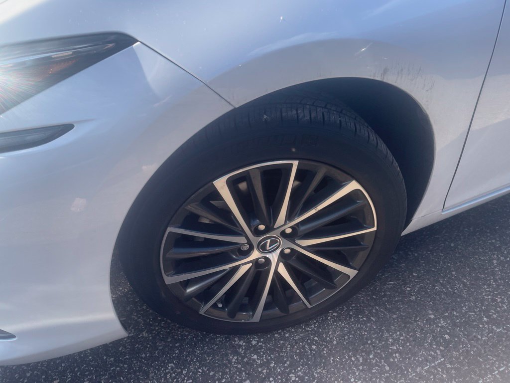 Used 2024 Lexus ES 250 w/ Premium Package AWD/4WD image 9