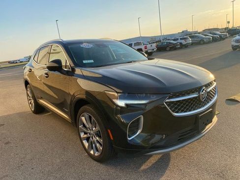 Used 2022 Buick Envision Avenir w/ Technology Package II image 4