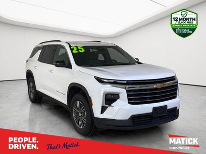 Certified 2025 Chevrolet Traverse LT