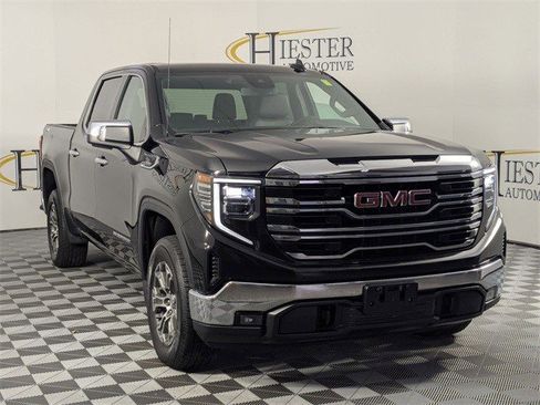 Used 2024 GMC Sierra 1500 SLT image 2