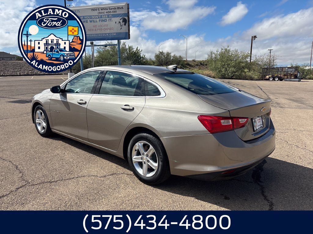 Used 2024 Chevrolet Malibu LS FWD image 5
