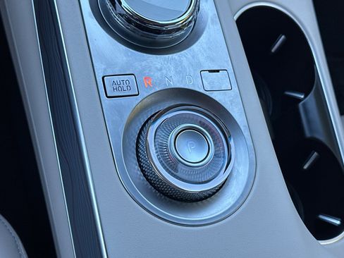 Used 2023 Genesis GV70 2.5T w/ Advanced Package image 23