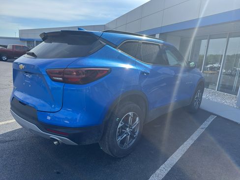 Used 2024 Chevrolet Blazer LT w/ Convenience Package image 3