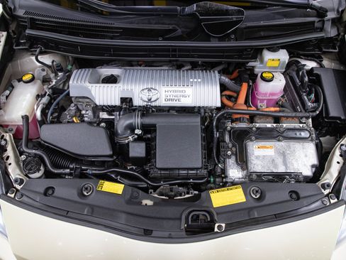Used 2010 Toyota Prius FWD image 26