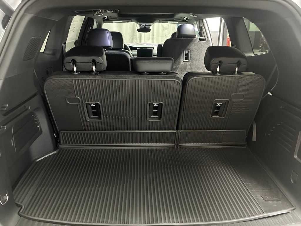 New 2027 GMC Acadia Elevation w/ Black Edition AWD/4WD image 15