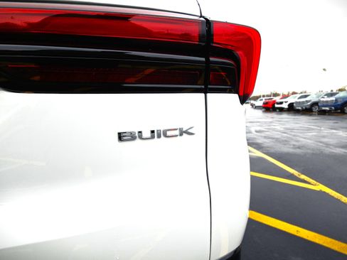 New 2026 Buick Enclave Sport Touring w/ Super Cruise Package image 33