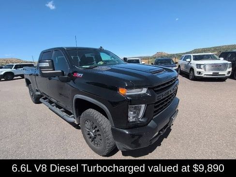 Used 2023 Chevrolet Silverado 2500 LT w/ Midnight Edition AWD/4WD image 3
