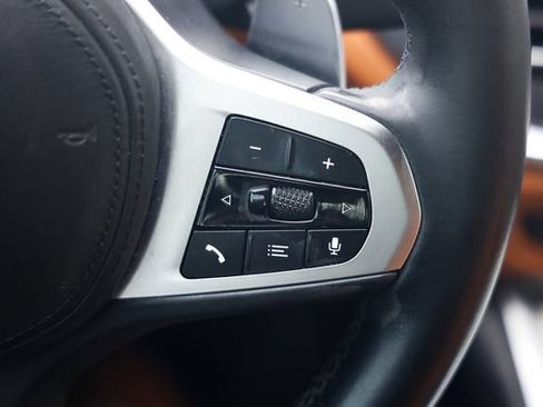 Used 2019 BMW 330i Sedan w/ M Sport Package RWD image 28