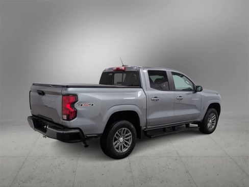 Used 2023 Chevrolet Colorado LT w/ LT Convenience Package image 8