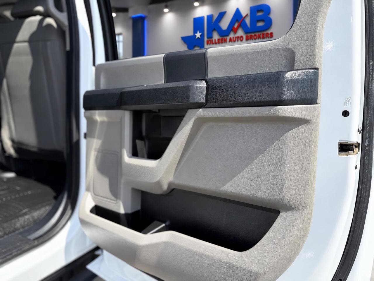 Used 2022 Ford F250 XL w/ STX Appearance Package AWD/4WD image 20