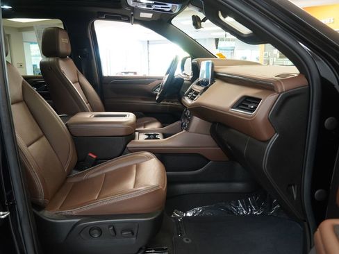 Used 2022 Chevrolet Tahoe High Country AWD/4WD image 41
