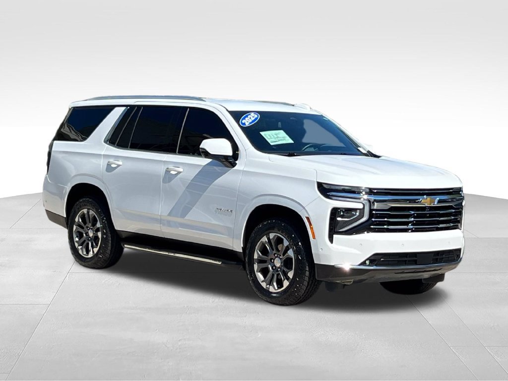 Used 2025 Chevrolet Tahoe LT w/ Comfort Package AWD/4WD image 3