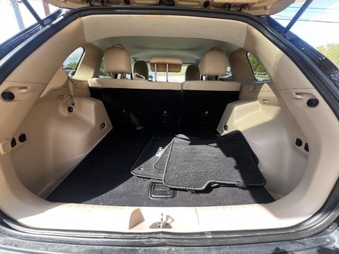 Used 2019 Jeep Cherokee Latitude w/ Popular Appearance Group image 14