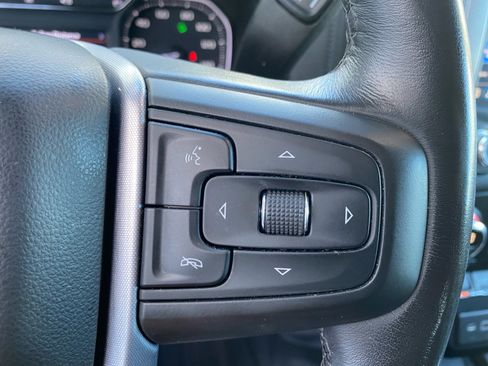 Used 2020 GMC Sierra 1500 SLT image 29
