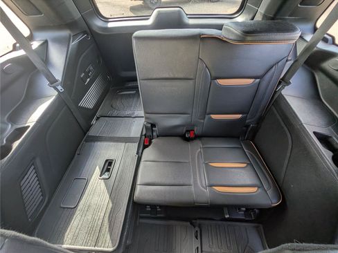 Used 2023 GMC Yukon AT4 w/ Technology Package AWD/4WD image 37