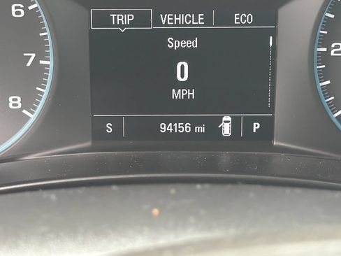 Certified 2018 Chevrolet Equinox LT FWD image 16
