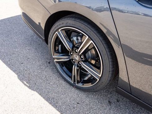 Used 2025 Honda Accord SE image 10
