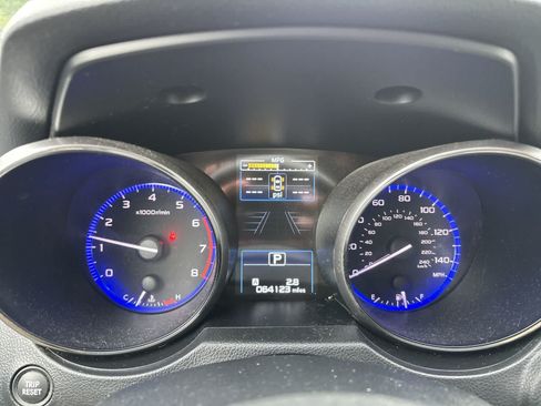 Used 2018 Subaru Outback 2.5i Limited AWD/4WD image 11