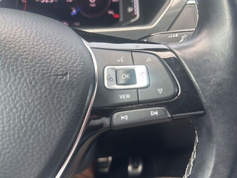 Used 2020 Volkswagen Tiguan SEL Premium R-Line AWD/4WD image 32