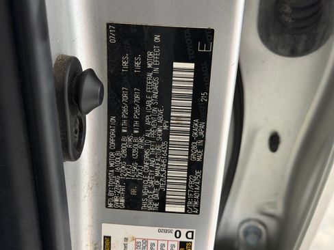 Used 2017 Toyota 4Runner SR5 RWD image 21