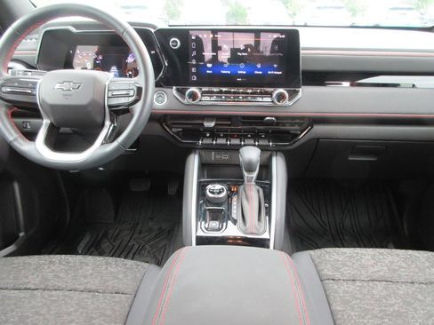 Certified 2024 Chevrolet Colorado Z71 w/ Z71 Convenience Package 2 AWD/4WD image 18