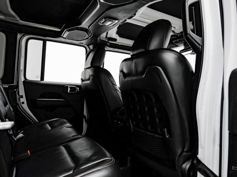 Used 2022 Jeep Wrangler Unlimited Rubicon w/ Xtreme Recon 35" Tire Package image 80