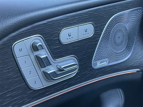 Used 2020 Mercedes-Benz GLE 350 image 4