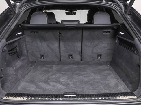 Used 2022 Audi Q8 Prestige w/ Prestige Package image 41