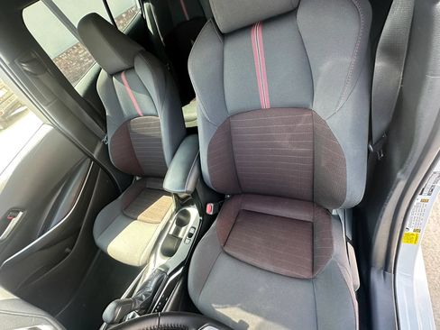 Used 2025 Toyota Corolla SE FWD image 33