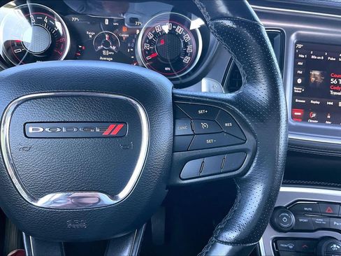 Used 2022 Dodge Challenger R/T w/ Plus Package image 40