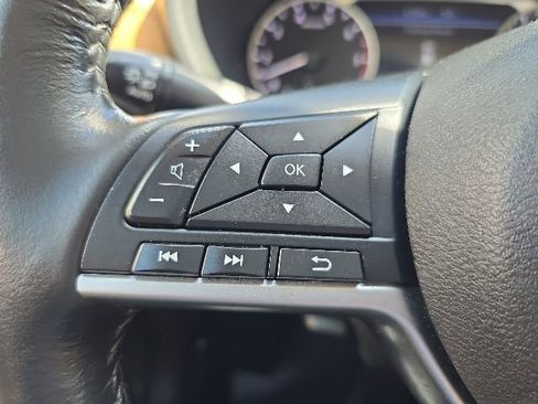 Used 2024 Nissan Sentra SV w/ SV Premium Package FWD image 22