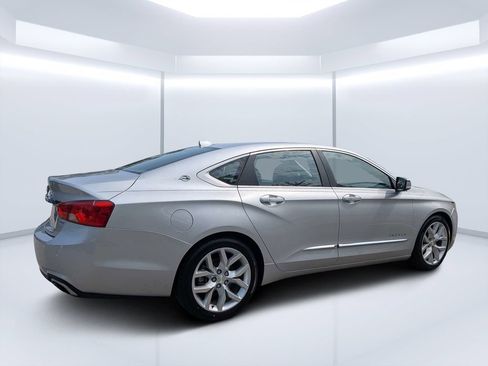 Used 2014 Chevrolet Impala LTZ FWD image 3