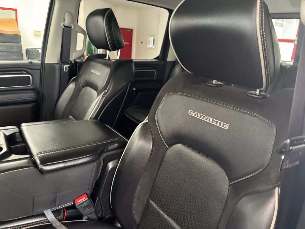 Used 2022 RAM 1500 Laramie w/ Off Road Group AWD/4WD image 16