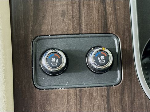 Used 2024 Nissan Murano Platinum w/ Cargo Package image 25