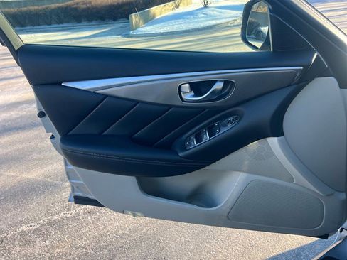 Used 2015 INFINITI Q50 Premium w/ Navigation Package image 38