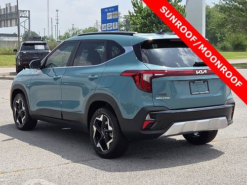 Used 2025 Kia Seltos EX w/ EX Sunroof Package AWD/4WD image 4