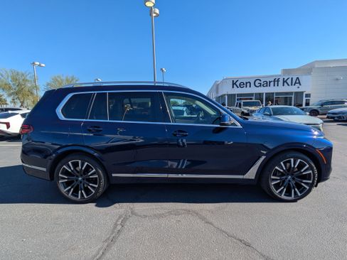 Used 2023 BMW X7 xDrive40i w/ Executive Package image 6