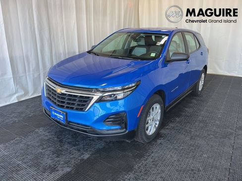 Used 2024 Chevrolet Equinox LS FWD image 1