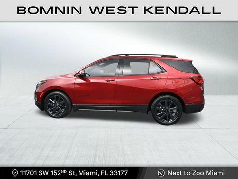 Used 2023 Chevrolet Equinox RS image 2