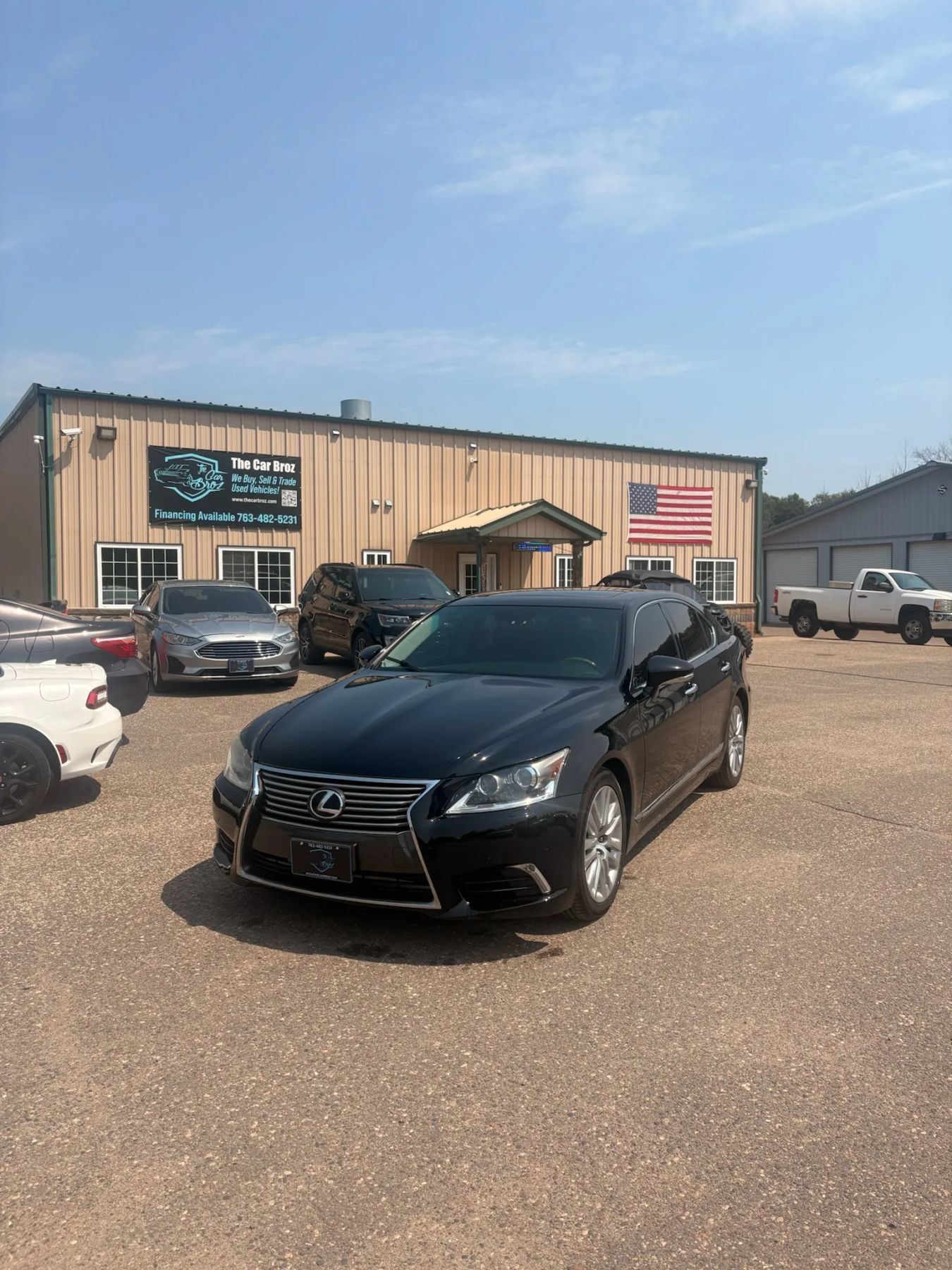Used 2013 Lexus LS 460 AWD w/ Comfort Pkg image 1