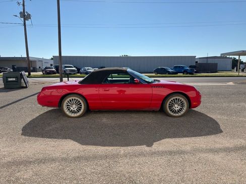 Used 2002 Ford Thunderbird RWD image 2