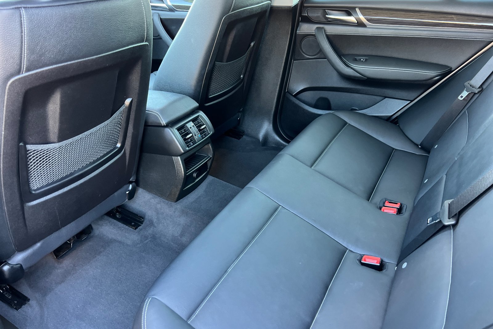 Used 2015 BMW X3 xDrive28i AWD/4WD image 4