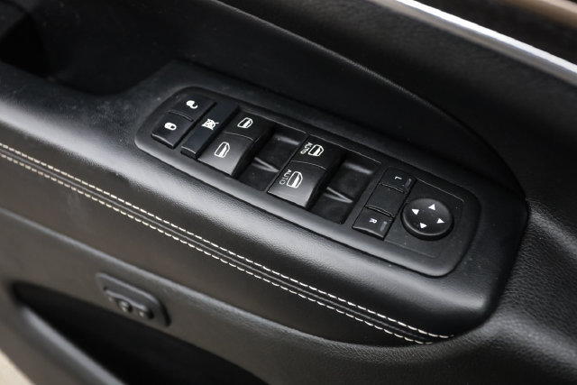 Used 2015 Jeep Grand Cherokee Limited AWD/4WD image 45