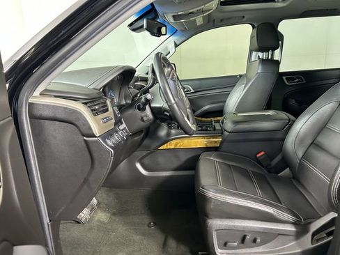 Used 2017 GMC Yukon Denali image 12