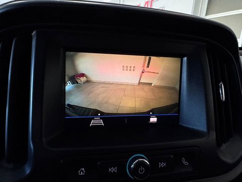 Certified 2022 Chevrolet Colorado W/T w/ Custom Special Edition image 18