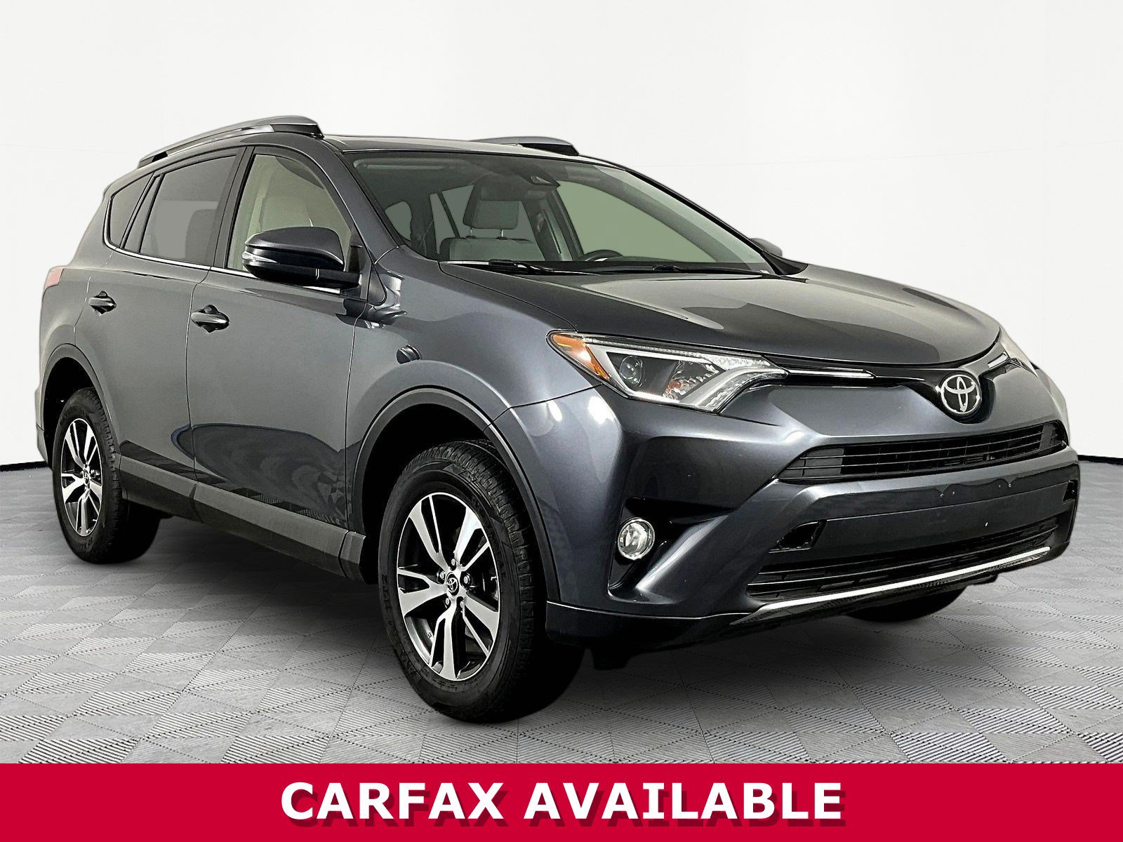 Used 2017 Toyota RAV4 XLE w/ All Weather Liner Package AWD/4WD image 3