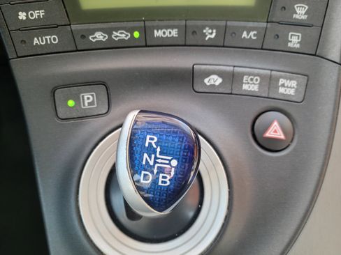 Used 2011 Toyota Prius Five image 13